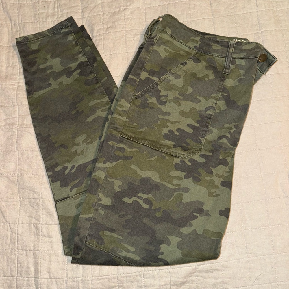 Target camouflage ‘jeggings’ size 14